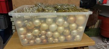 Kerstballen beschikbaar voor biedingen