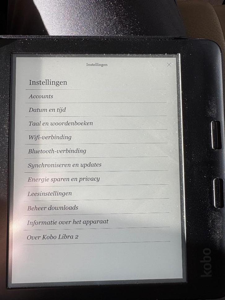 Kobo Libra 2 zwart e-reader, Computers en Software, E-readers, Zo goed als nieuw, 6 inch of minder, 16 GB of meer, Bluetooth, Touchscreen