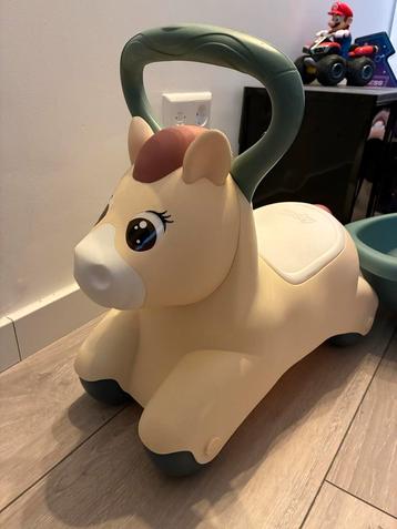 Smoby Loop Paardje met Aanhanger beschikbaar voor biedingen