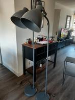 2 .mooie d grijze lampen 20.00 pst, Huis en Inrichting, Lampen | Vloerlampen, Ophalen, Zo goed als nieuw