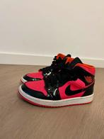 Air Jordan 1 Wmns Mid 'Hot Punch, Kleding | Dames, Schoenen, Ophalen of Verzenden, Zo goed als nieuw, Sneakers of Gympen