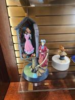assepoester beeld disneyland paris, Verzamelen, Disney, Ophalen of Verzenden, Assepoester of Belle, Nieuw, Beeldje of Figuurtje