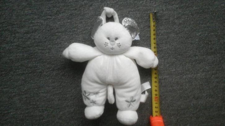 Baby muziek poppetje,, Kinderen en Baby's, Overige Kinderen en Baby's, Zo goed als nieuw, Ophalen of Verzenden