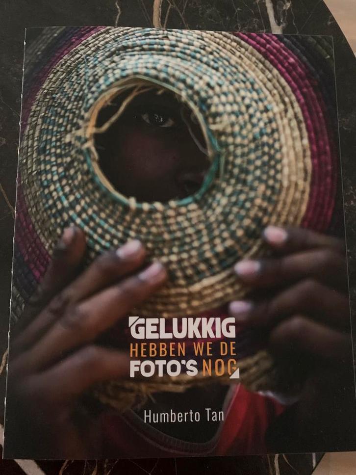 Fotoboek,”Gelukkig hebben we de foto’s nog”, Boeken, Kunst en Cultuur | Fotografie en Design, Nieuw, Ophalen of Verzenden