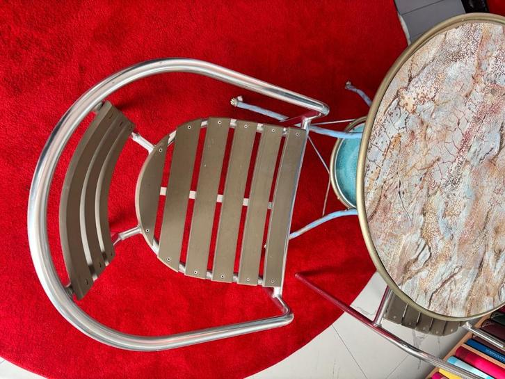 Twee fijne Capucino-stoeltjes met broc. tafel, Huis en Inrichting, Fauteuils, Gebruikt, Hout, Metaal, 50 tot 75 cm, 75 tot 100 cm