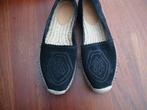 Dames Ugg espadrilles zwart suède maat 38(37) 24 zgan, UGG, Zwart, Ophalen of Verzenden, Zo goed als nieuw