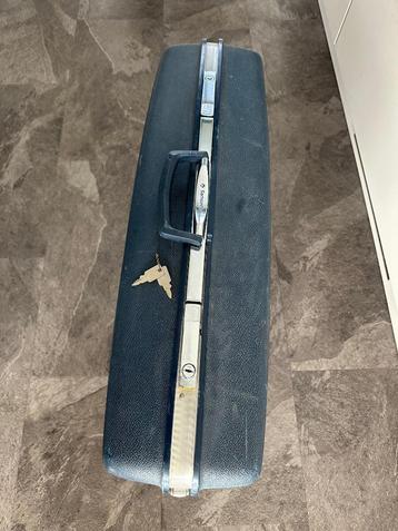 Nette Samsonite koffer met sloten. Groot model.     beschikbaar voor biedingen