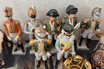 Oude militaire beeldjes, ca. 20cm beschikbaar voor biedingen
