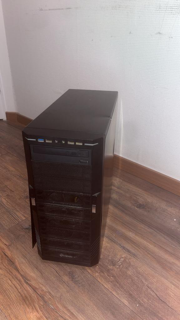 Gaming PC, Computers en Software, Desktop Pc's, Gebruikt, 3 tot 4 Ghz, HDD, SSD, 16 GB, Met videokaart, Gaming, Ophalen