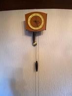 Vintage Klok Jaren 50/60 - Loopt Prima!, Antiek en Kunst, Antiek | Klokken, Ophalen of Verzenden