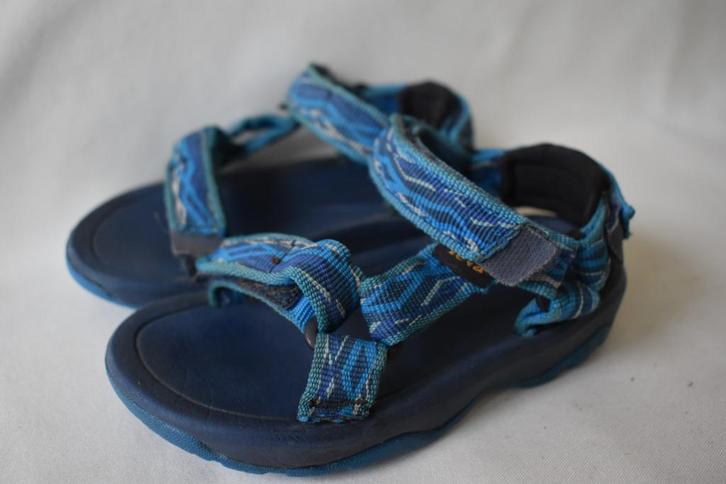 Dec'21 TEVA maat 21 sandalen blauw, Kinderen en Baby's, Kinderkleding | Schoenen en Sokken, Schoenen, Jongen, Ophalen of Verzenden