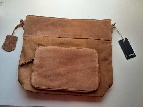 NIEUW: Burkely tas van suède met kaartje eraan., Sieraden, Tassen en Uiterlijk, Tassen | Schoudertassen, Nieuw, Ophalen of Verzenden