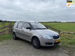 Skoda Roomster 1.2 Style, Airco, Trekhaak, APK 29-04-2026, Voorwielaandrijving, Metallic lak, Beige, Bedrijf