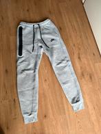 Nike tech broek xs, Kleding | Heren, Sportkleding, Ophalen of Verzenden, Zo goed als nieuw, Grijs, Algemeen