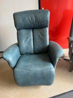Meubelzorg sta op relax stoel relaxfauteuil