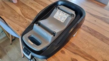 Maxi-Cosi FamilyFix isofix beschikbaar voor biedingen