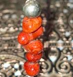 Hanger van sponskoraal, Gebruikt, Overige voorstellingen, Ophalen of Verzenden, Met edelsteen