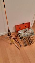 Jaren 60 complete set, hengel, molen, steunen, koffertje etc, Watersport en Boten, Hengelsport | Roofvissen, Ophalen, Zo goed als nieuw