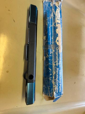 NOS achterklep greep volvo estate 745 765 945 beschikbaar voor biedingen