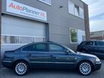 Volkswagen Passat 2.8 V6 Highline 4Motion! Unieke kmstand!, Automaat, Gebruikt, Origineel Nederlands, Bedrijf