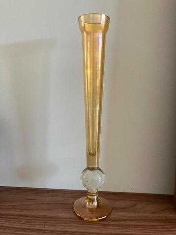 Vintage Gouden Vaas met Glazen Bolvoetje - Elegant Design beschikbaar voor biedingen