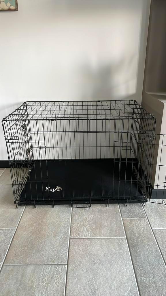 Napzzz kussen zwart 89X54X5, Dieren en Toebehoren, Hondenmanden, Zo goed als nieuw, Ophalen