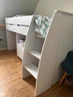 Halfhoog slaper incl kastje en bureau, Kinderen en Baby's, Kinderkamer | Stapelbedden en Hoogslapers, Ophalen, Zo goed als nieuw