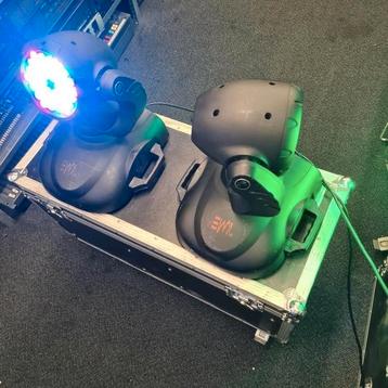 SHOWTEC led moving head  2x  in flightcase  beschikbaar voor biedingen