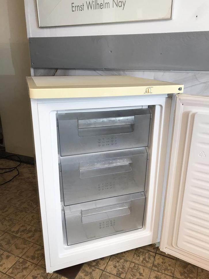 T.K Etna Tafelmodel Vriezer A+ - 3 Laden in goede staat, Witgoed en Apparatuur, Vriezers en Diepvrieskisten, Gebruikt, Vrijstaand