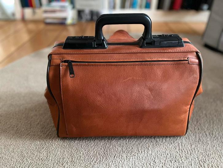 Dürasol Rusticana Medium Cognac Dokterstas, Sieraden, Tassen en Uiterlijk, Tassen | Damestassen, Zo goed als nieuw, Overige typen