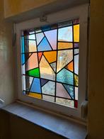 Twee glas in lood ramen, Ophalen