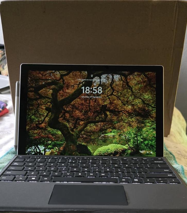 Microsoft Surface Pro7, i5, 8GB, 128GB SSD + 1TB sdxc Tcover, Computers en Software, Windows Laptops, Zo goed als nieuw, 13 inch