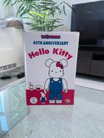 BEARBRICK- BE@RBRICK Hello Kitty 45th Anniversary 1970’s set, Verzamelen, Poppetjes en Figuurtjes, Ophalen of Verzenden, Zo goed als nieuw