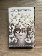 Lore - Alexandra Bracken (Zo goed als nieuw), Ophalen of Verzenden, Zo goed als nieuw