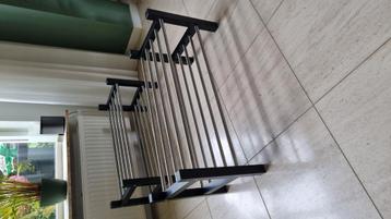 2x Schoenenrek zwart van de Ikea beschikbaar voor biedingen