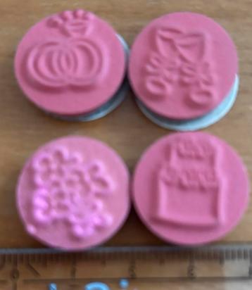 4 kleine stempeltjes (bruiloft) beschikbaar voor biedingen