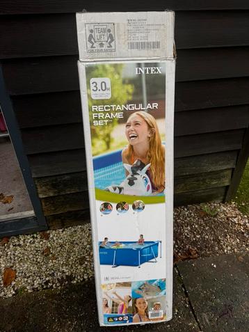 Intex zwembad rechthoekig beschikbaar voor biedingen