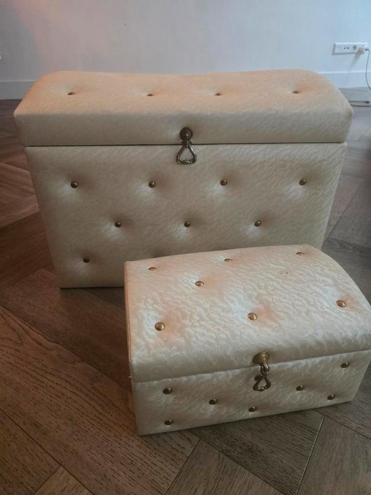 Gratis twee opbergkisten, Huis en Inrichting, Woonaccessoires | Kisten, Gebruikt, Minder dan 50 cm, Minder dan 50 cm, Minder dan 50 cm