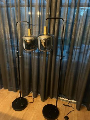 2 vloerlampen Toulouse beschikbaar voor biedingen
