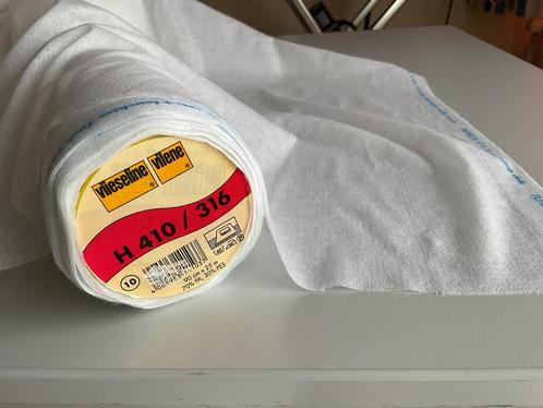 Vlieseline voor kleding te naaien., Hobby en Vrije tijd, Naaien en Fournituren, Nieuw, Garen of Naald(en), Ophalen of Verzenden