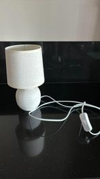 Schemerlampje-tafellampje gebroken wit, aardewerk bolvoetje, Ophalen of Verzenden, Zo goed als nieuw, Stof, Minder dan 50 cm