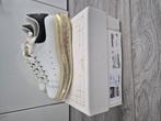 Alexander mcqueen mt 35, Kleding | Dames, Schoenen, Ophalen of Verzenden, Zo goed als nieuw, Zwart, Sneakers of Gympen