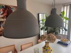Grijze hanglampen industrieel 2 stuks, Huis en Inrichting, Ophalen, Zo goed als nieuw, Industrieel, 50 tot 75 cm