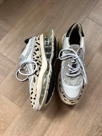 Bronx sneakers wit maat 39 - als nieuw beschikbaar voor biedingen