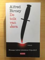 Roman over 't door d'oorlog belaste Indische familieverleden, Ophalen of Verzenden, Zo goed als nieuw, Alfred Birney