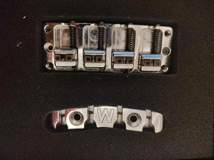 Warwick 3D-brug voor basgitaar, Muziek en Instrumenten, Instrumenten | Onderdelen, Elektrische basgitaar, Ophalen of Verzenden