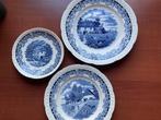 BOERENHOEVE/2 borden en 1 schotel, Huis en Inrichting, Keuken | Servies, Ophalen of Verzenden, Zo goed als nieuw, Bord(en), Overige stijlen