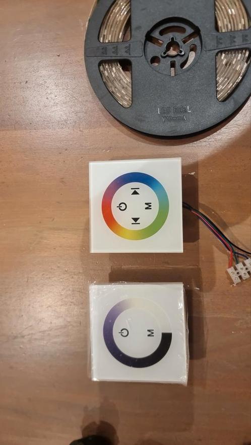 Ledstrip controller 1x voor Rgb en 1x wit, Doe-het-zelf en Verbouw, Elektra en Kabels, Nieuw, Ophalen of Verzenden