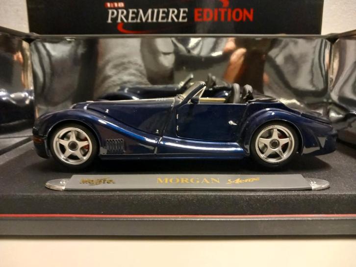 Morgan Aero Eight blauw of groen Maisto metal 1:18 KRD, Hobby en Vrije tijd, Modelauto's | 1:18, Zo goed als nieuw, Auto, Maisto
