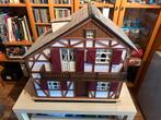 Poppenhuizen met inrchting & toebehoren, Ophalen, Zo goed als nieuw, Poppenhuis